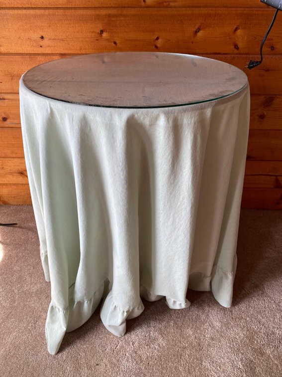 Basic 20" Round Side Table with Glass Topper and Tablecloth 