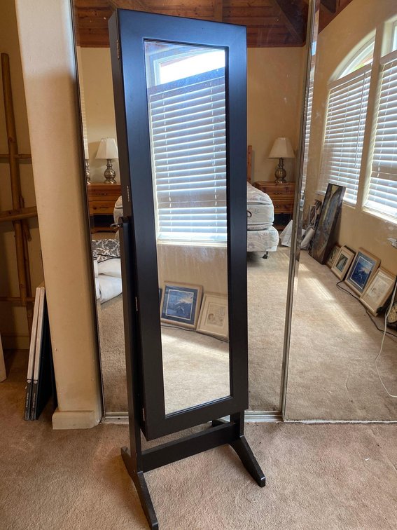 Langria 6003 Jewelry Mirror Cabinet with Keys 