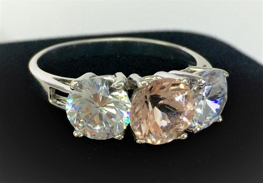 14K Solid White Gold w/ 1.25 Carat Genuine Natural Morganite Center 3.172 grams Size 7.25