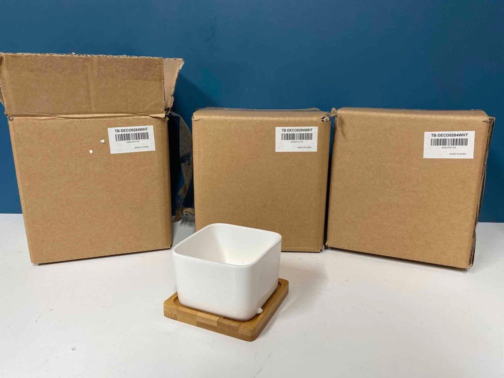 (X's 3) New in Box My Gift Squared Dishes with Wood Stand 