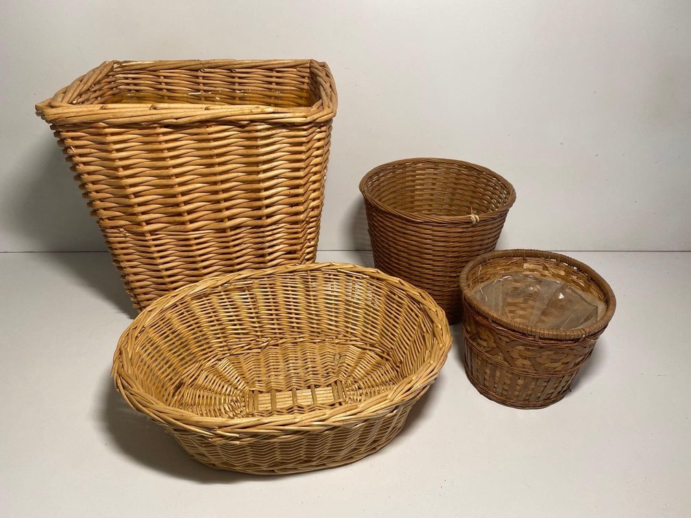 Four Mixed Size Woven Basket Decor 