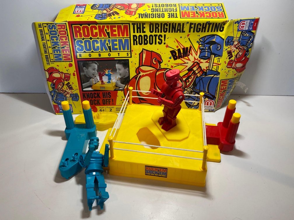 Rock'em Sock'em Robots Fighting Game 