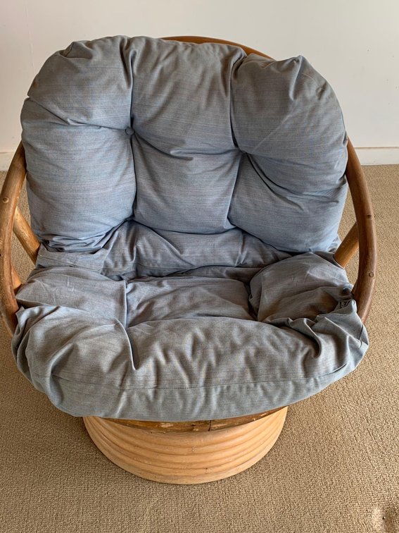 Comfy swivel rattan chair