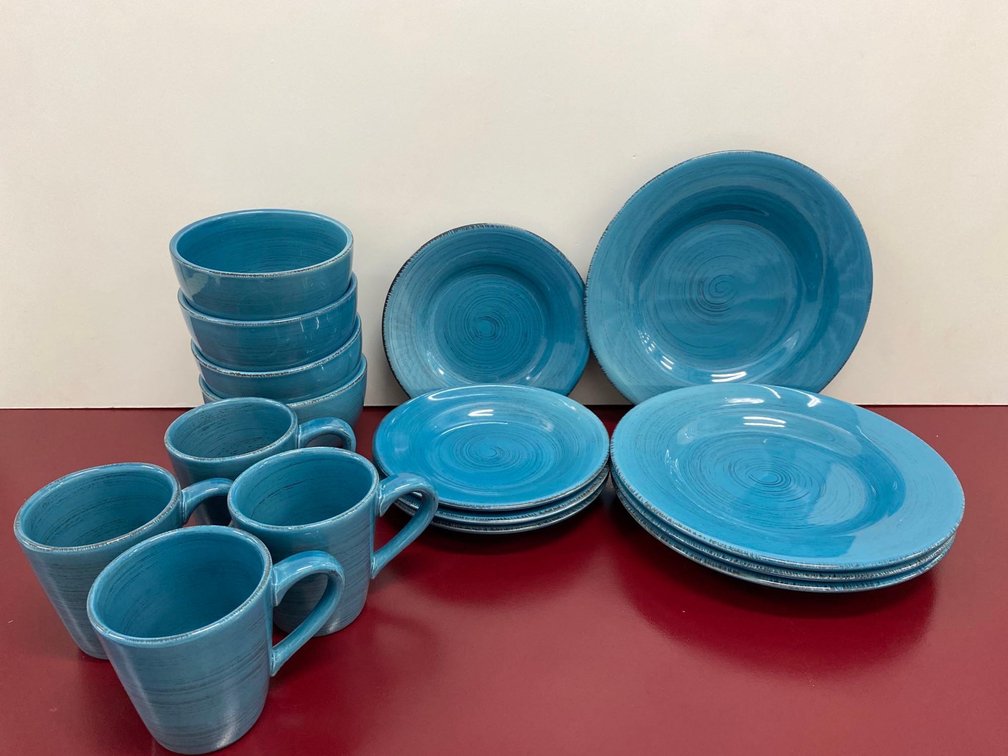 Tag Blue Dishware and Mugs Set for 4