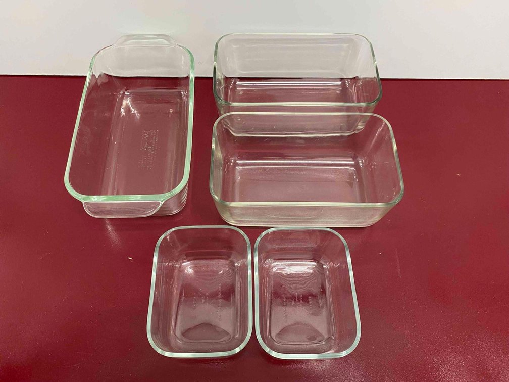 Pyrex Glass Baking Dishes 