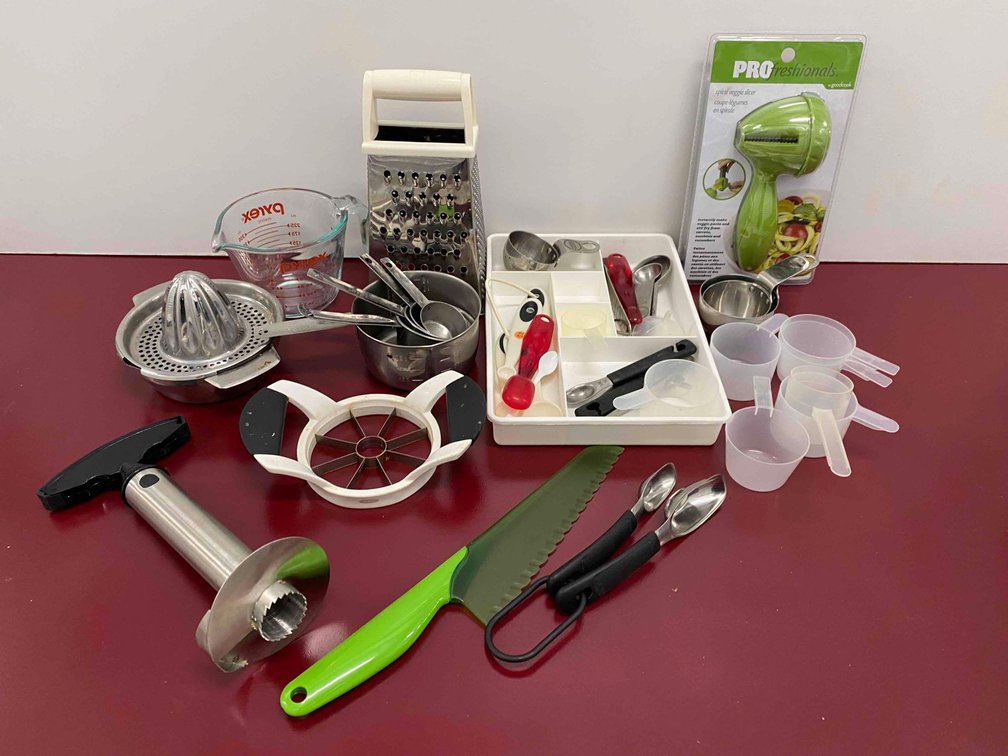 Mixed Lot of Kitchen Accessories 