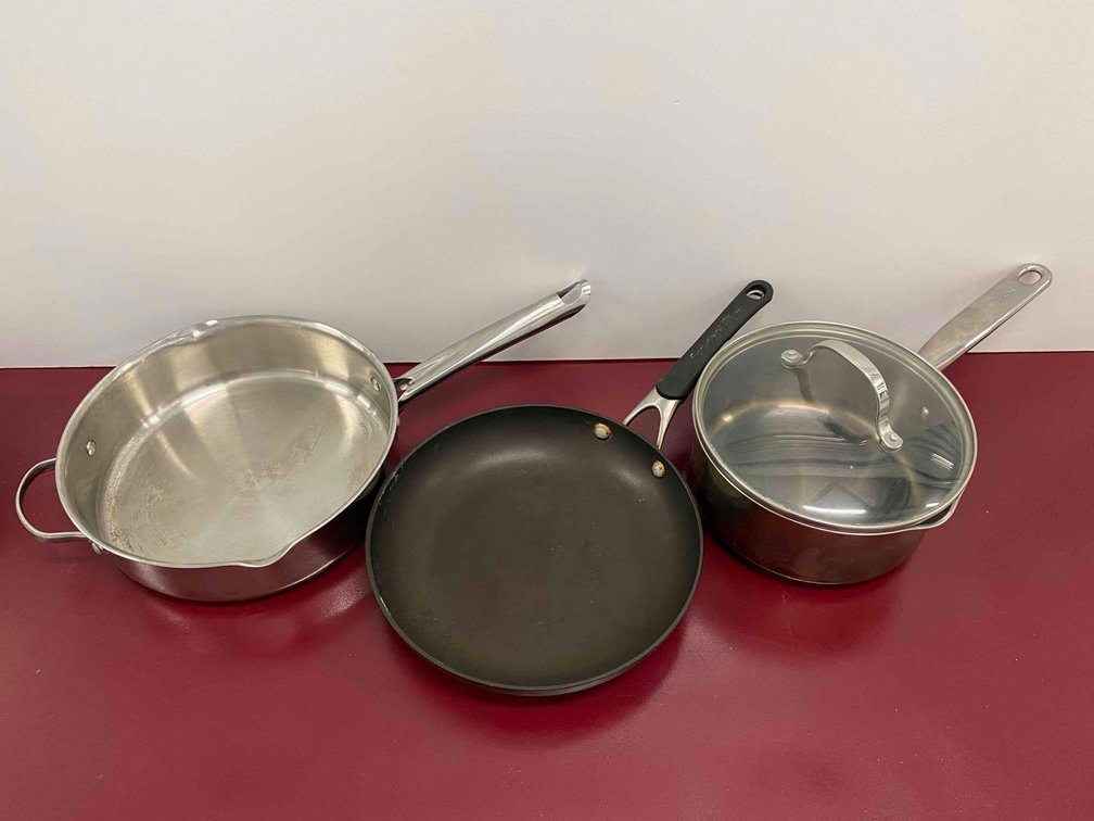Mixed Lot of Cookware 