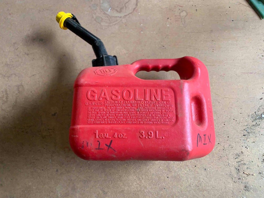 One-gallon gas can