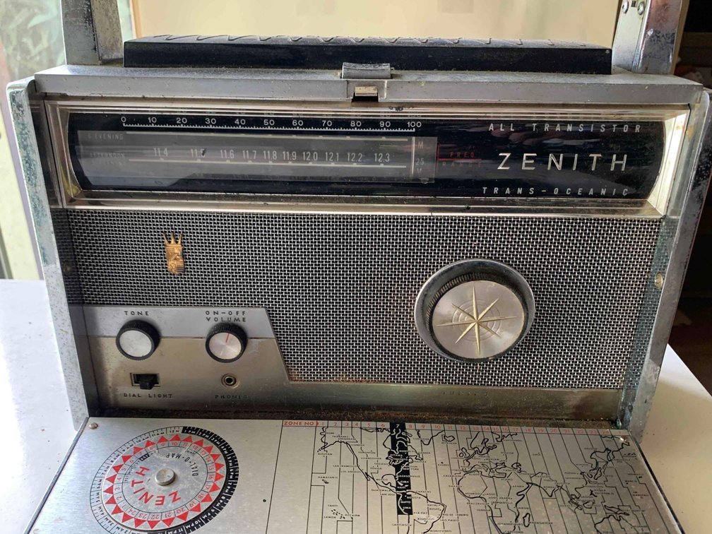 Zenith Trans Oceanic multi-band radio