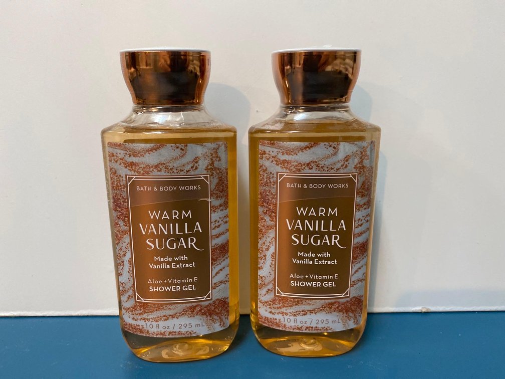 (X's 2) Bath & Body Works Warm Vanilla Sugar Shower Gel 
