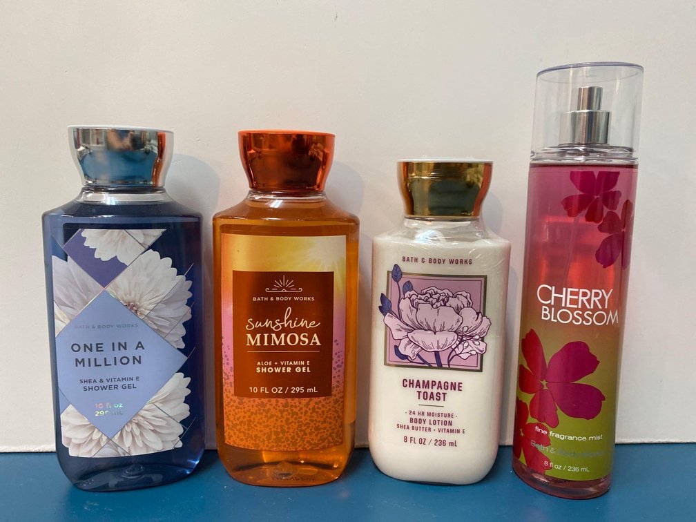 (X's 4) Mixed Bath & Body Works Shower Gels, Body Lotion and Fragrance Mist 