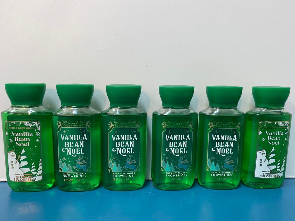 (X's 6) Bath & Body Works Vanilla Bean Noel Shower Gel