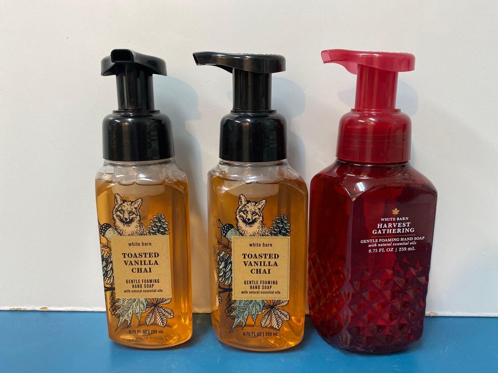 (X's 3) White Barn Toasted Vanilla Chair and Harvest Gathering Foaming Hand Soap 