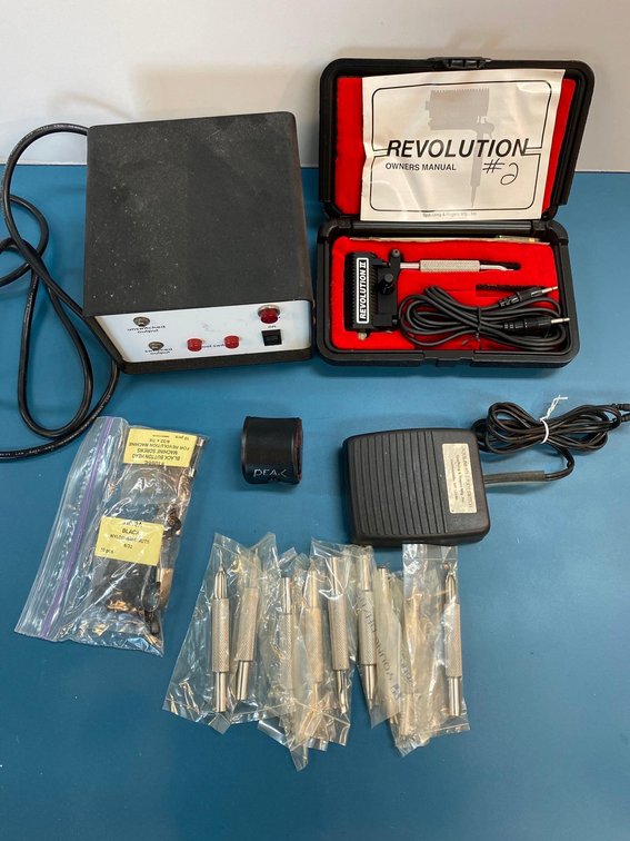 Spaulding Revolution II Tattoo Machine with User Manual and Accessories 