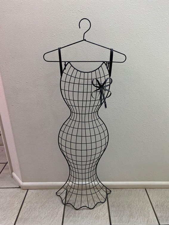 47" Black Metal Dress Silhouette Decor 