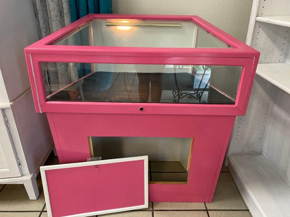 24" X 19 1/2" Pink Lighted Glass Jewelry Display Case 