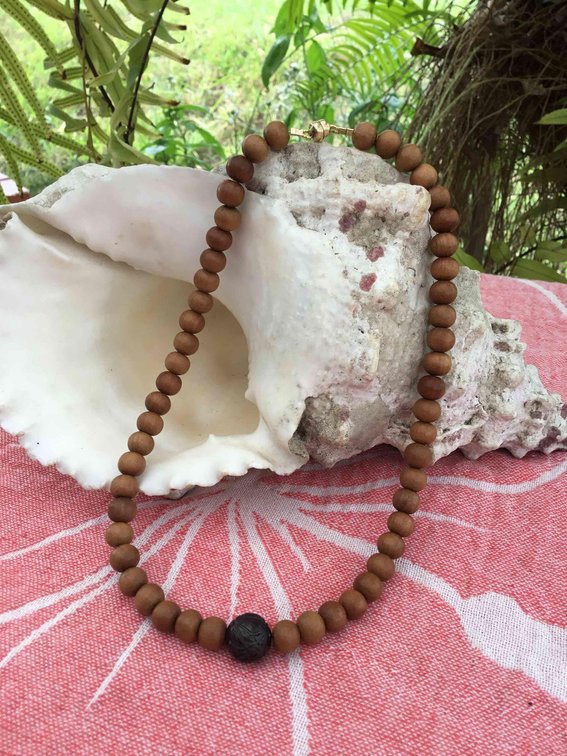 Carved Tahitian Pearl and Iliahi Necklace