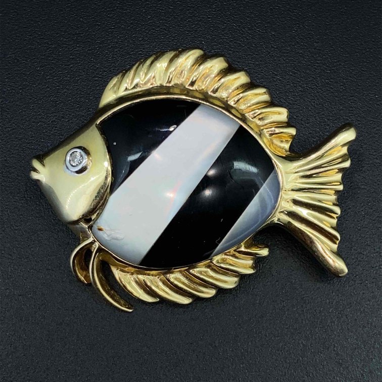 14K Gold Angel Fish Pin with Diamond Eye
