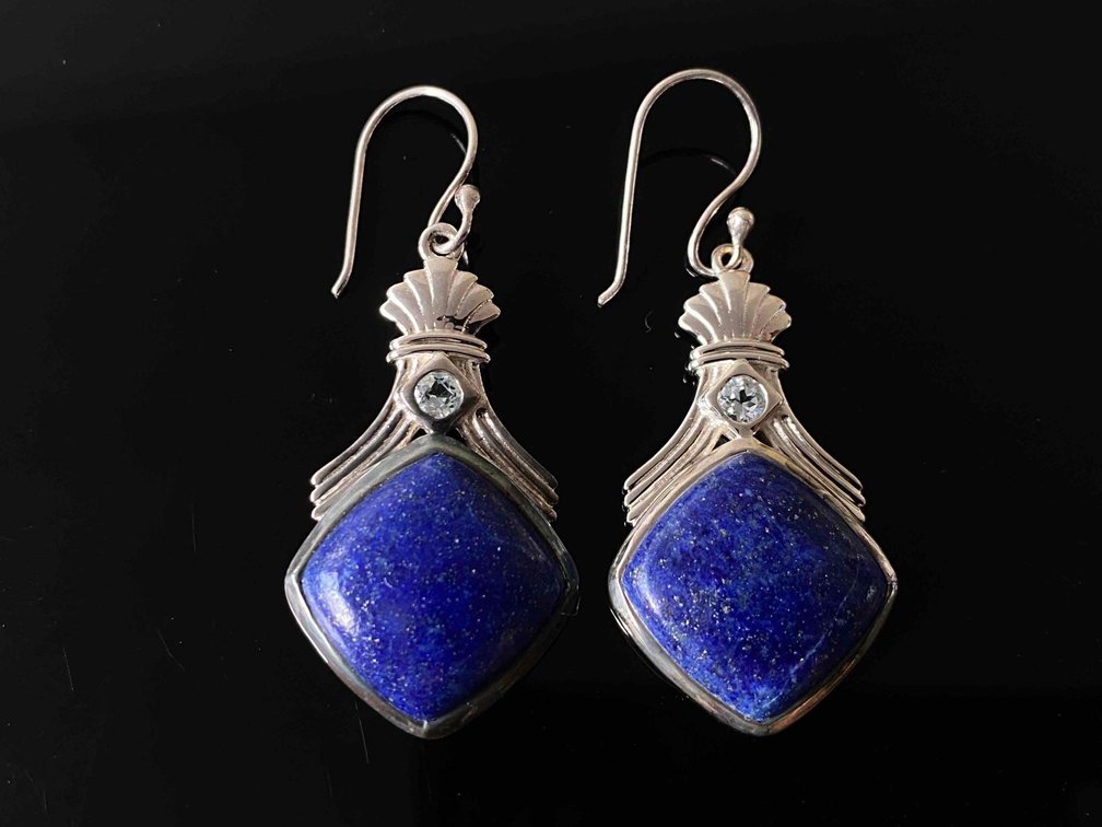 Vintage Setting Diamond Shape Blue Lapis Stone Dangle Earrings 