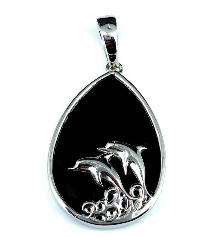 Black Onyx Dolphin Pendant 