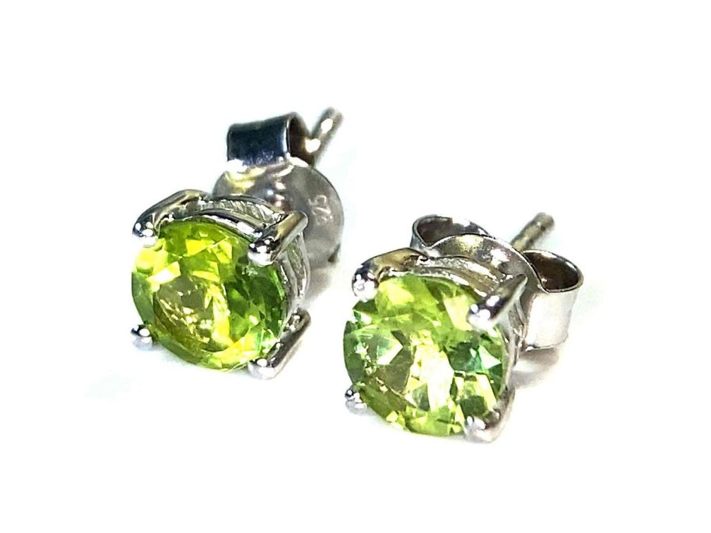 Green Peridot Stone 6mm Stud Earrings