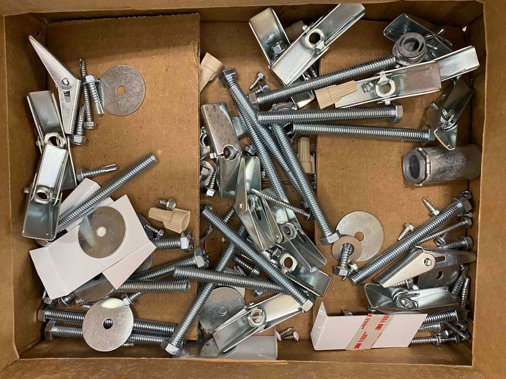 Toggle Bolts 
