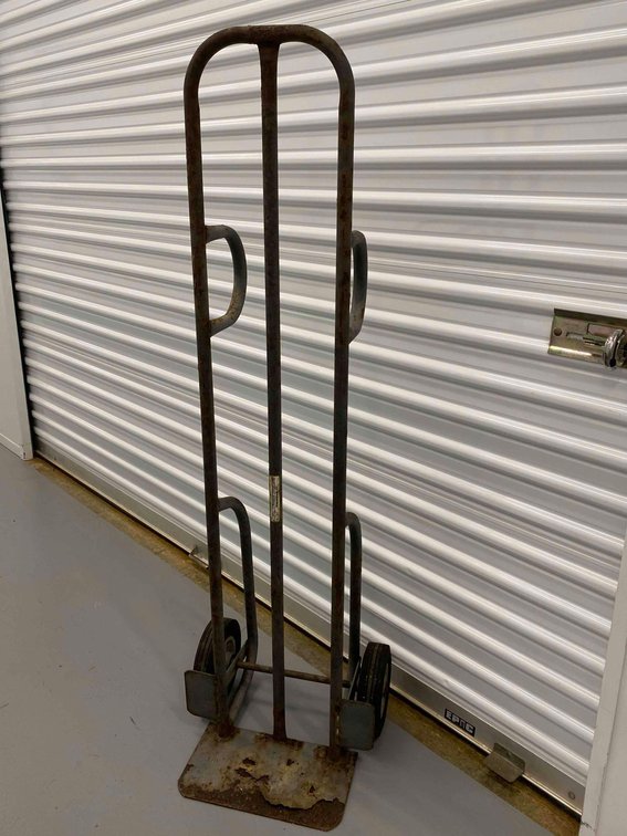 Two Wheel Hand Trucks 