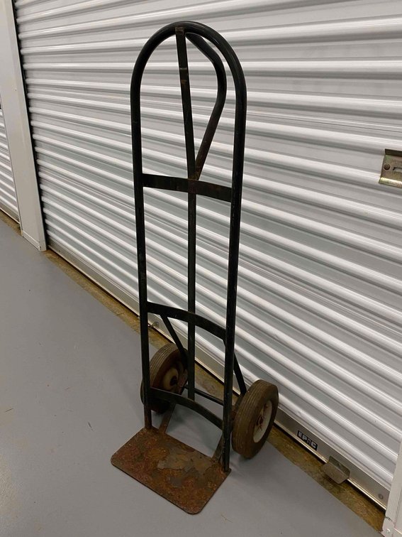 Two Wheel Hand Trucks 