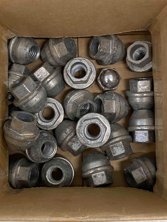 Lug Nuts 