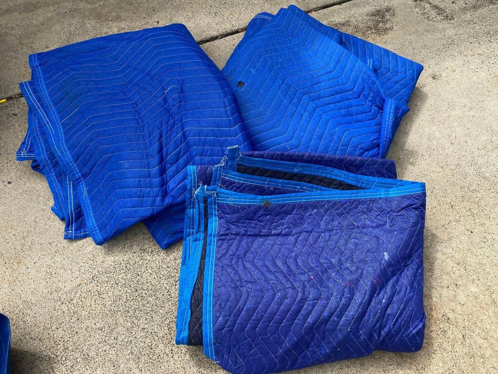 (X's 3) Moving Blankets 