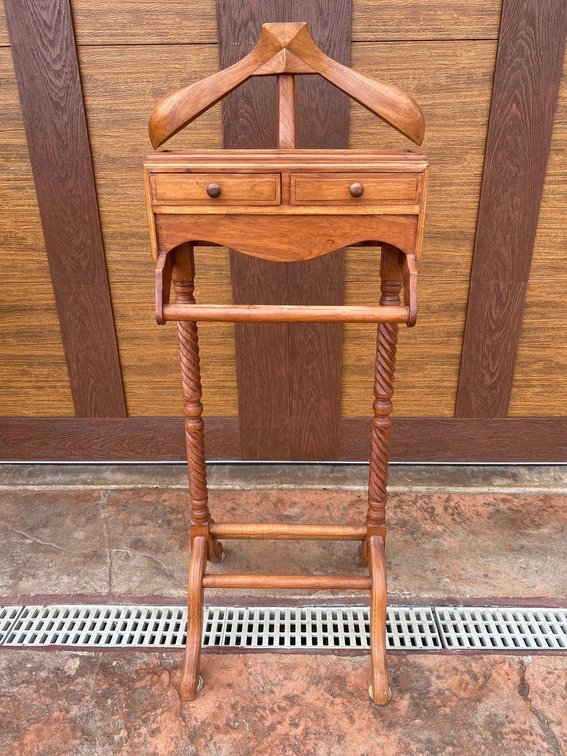 Wood Crafted Gentleman's Valet Butler Stand 