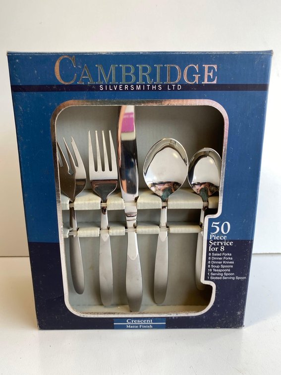 New in Box - Cambridge Silversmith LTD 50pc Service for 8 Set 