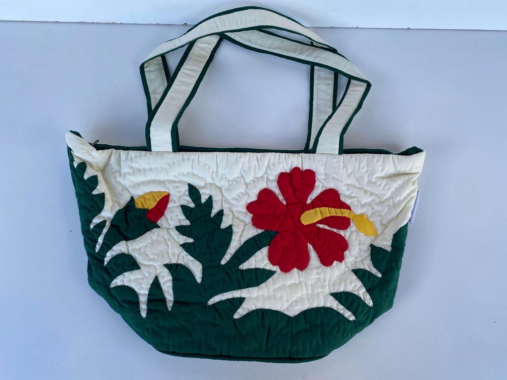 Kenui Quilts Hawaiian Quilted Hand Bag 
