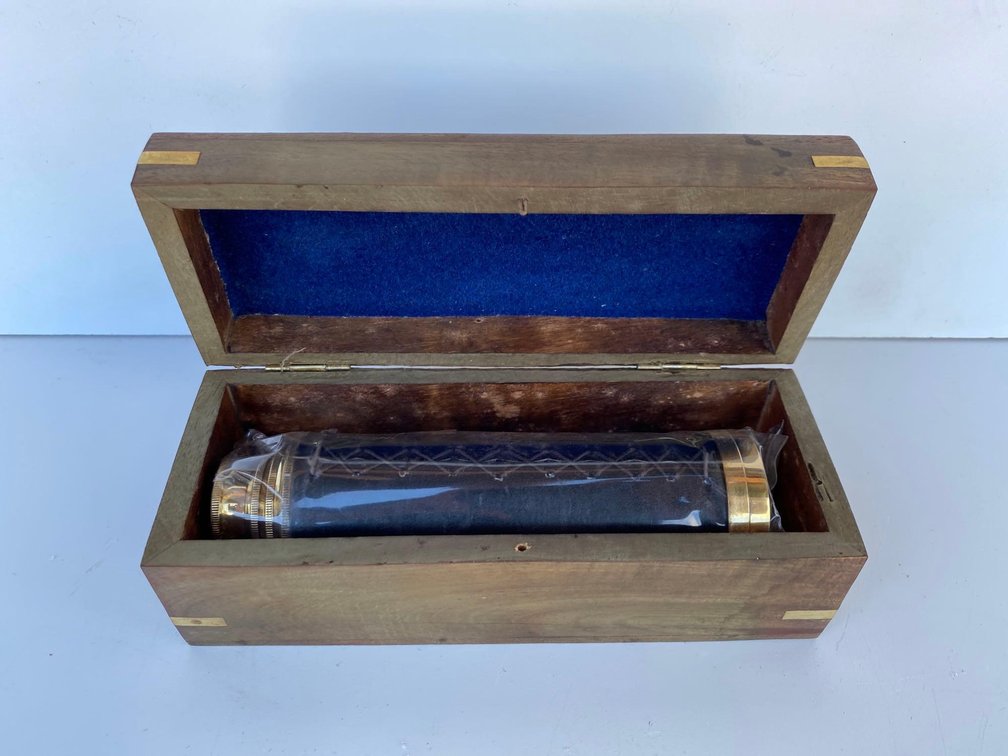 Quality Leather Wrapped Monoscope in Wooden Case