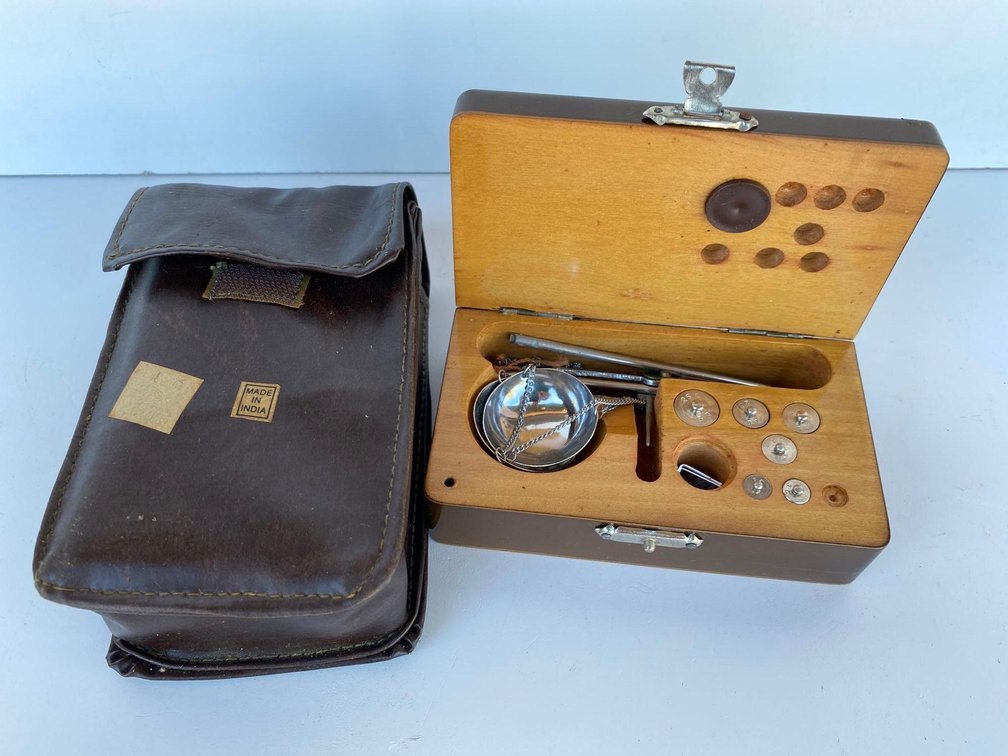 Vintage Hanging Balance Scale in Wood Box and Cover