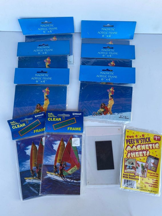 New in Plastic Mixed Size Magnetic Frames 