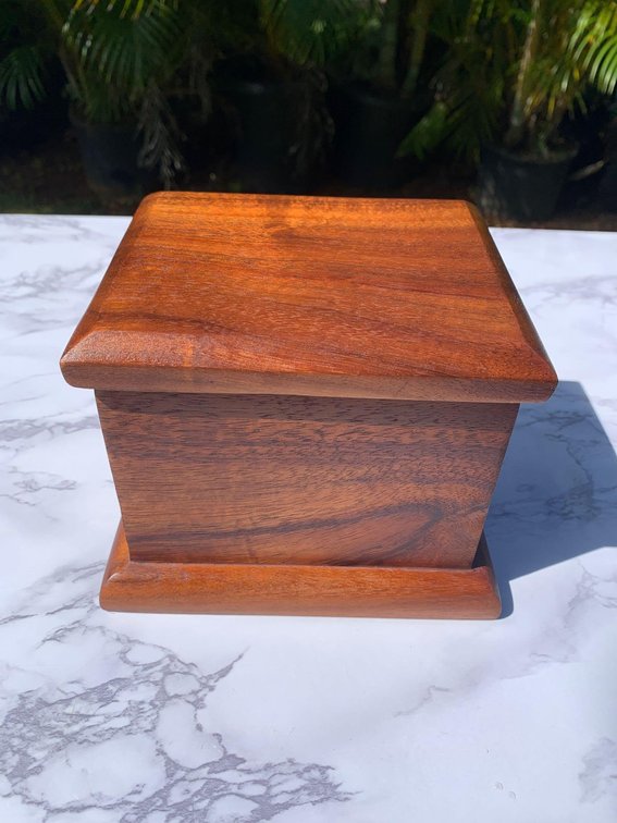 Koa Wood Box w/ Lid
