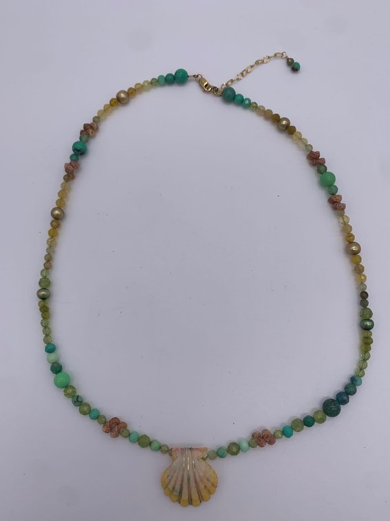 Semi Precious Stone Kahelelani & Sunrise Shell Necklace or Bracelet