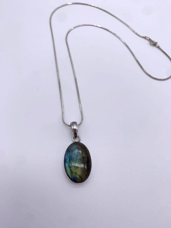 Labradorite Pendant in Sterling Silver w/ Sterling Chain 
