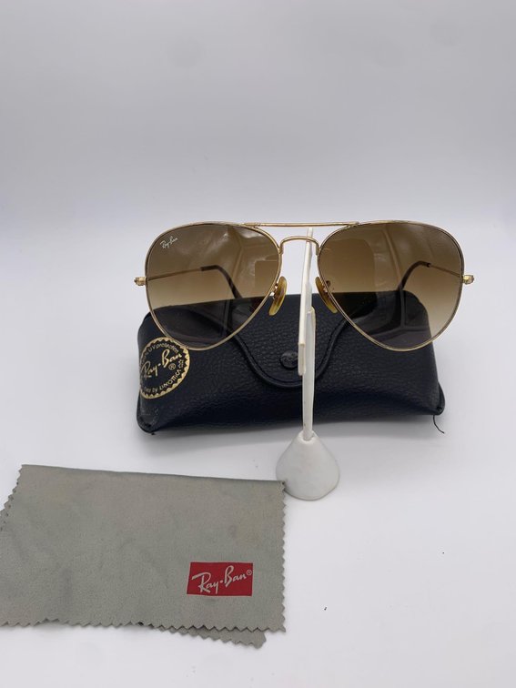 Ray Ban Aviator Sunglasses w/ Case