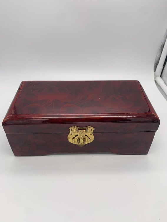 Red Lacquer Jewelry Box 