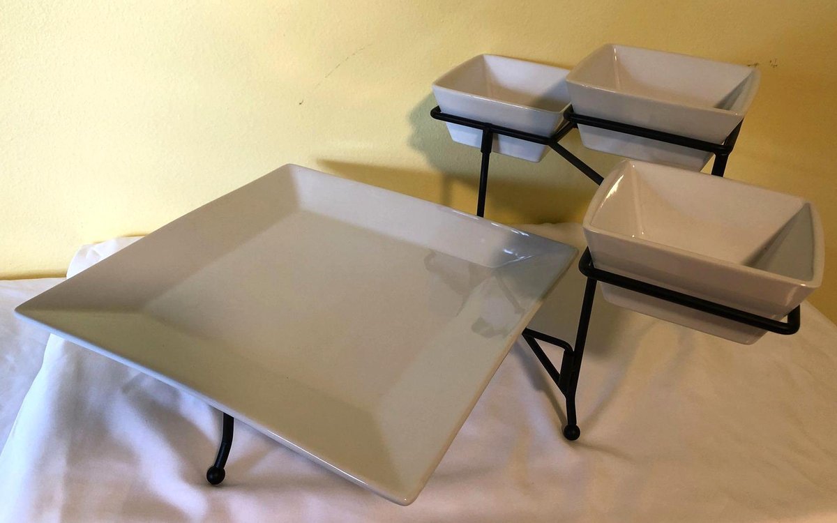 Tiered Serving Display Dish