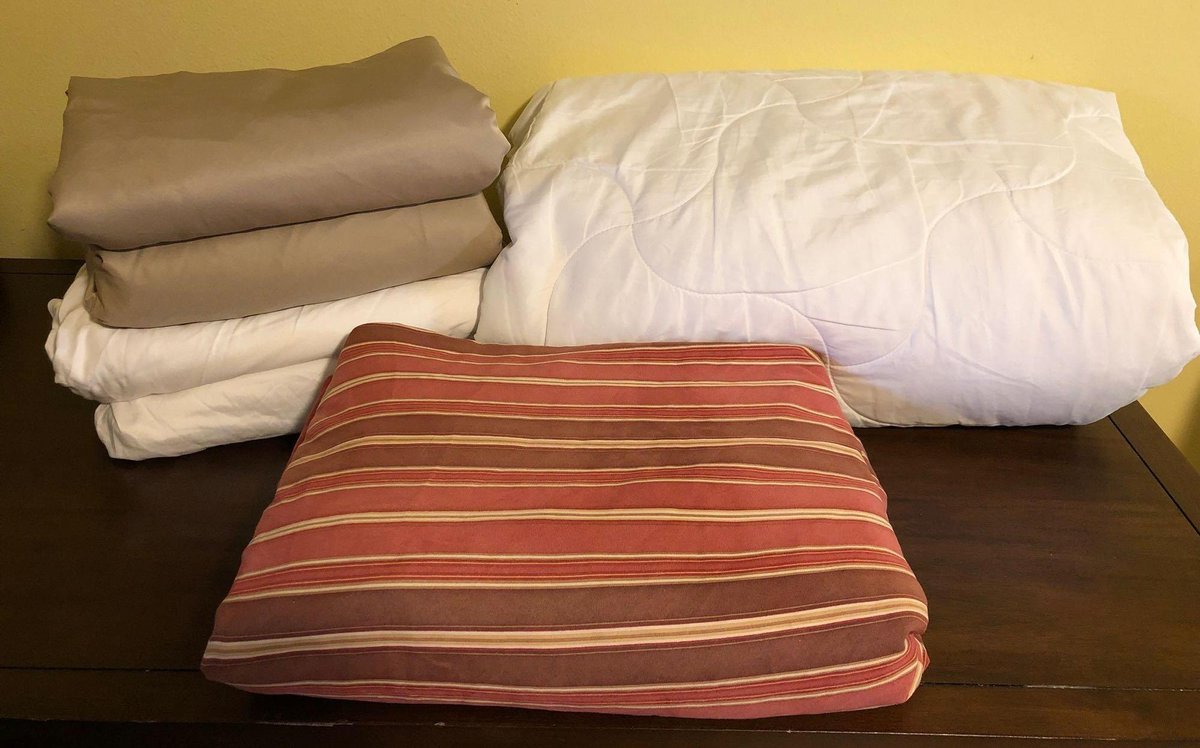King Bedding Lot