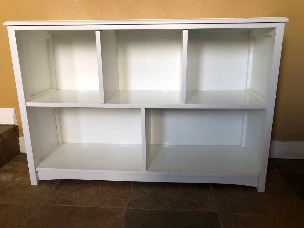 White 5 Cubby Shelf