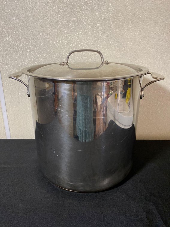 14qt Lidded Pot with Lid