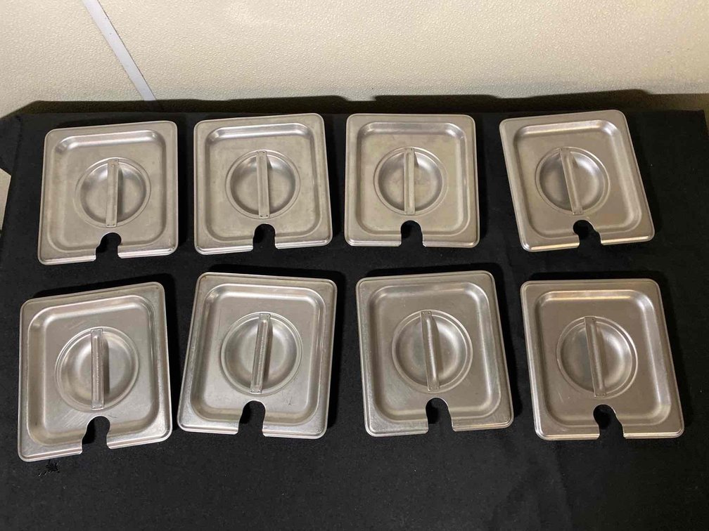 (X's 8) 7" X 6" Food Table Pan Lids with Utensil Lip