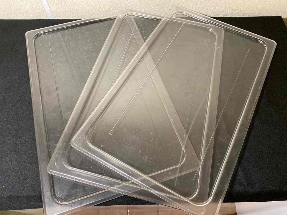 (X's 3) Cambro 21" X 13" Clear Polycarbonate Lids