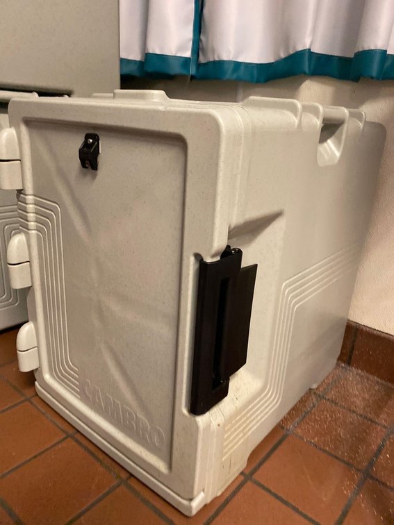 24" X 18" X 25" Cambro Insulated Food Pan Holder