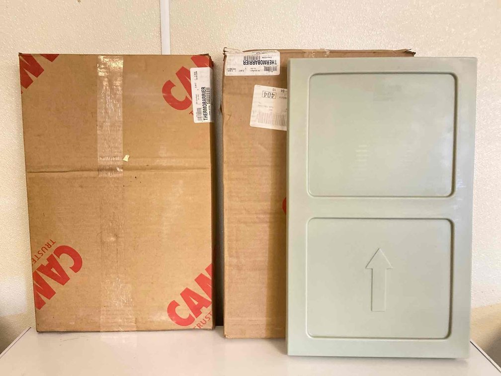 (X's 2) Cambro Thermobarrier Insulated Shelf 