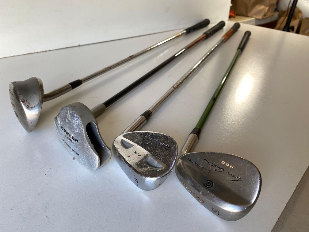 (X's 4) Alien Sport By Pat Simmons The Ultimate Sandwedge, Dunlop Chipper,  Taylor made & Cleveland